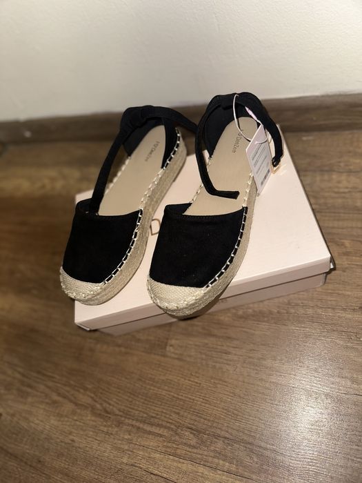 Sandale negre CCC