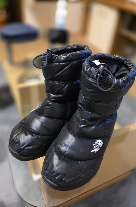 Ghete north face (nu Nike, on cloud, hoka)