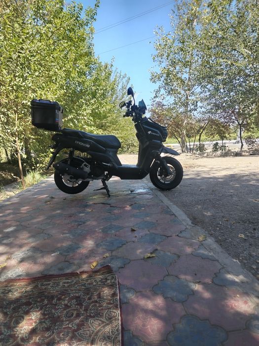 Продам скутер танк