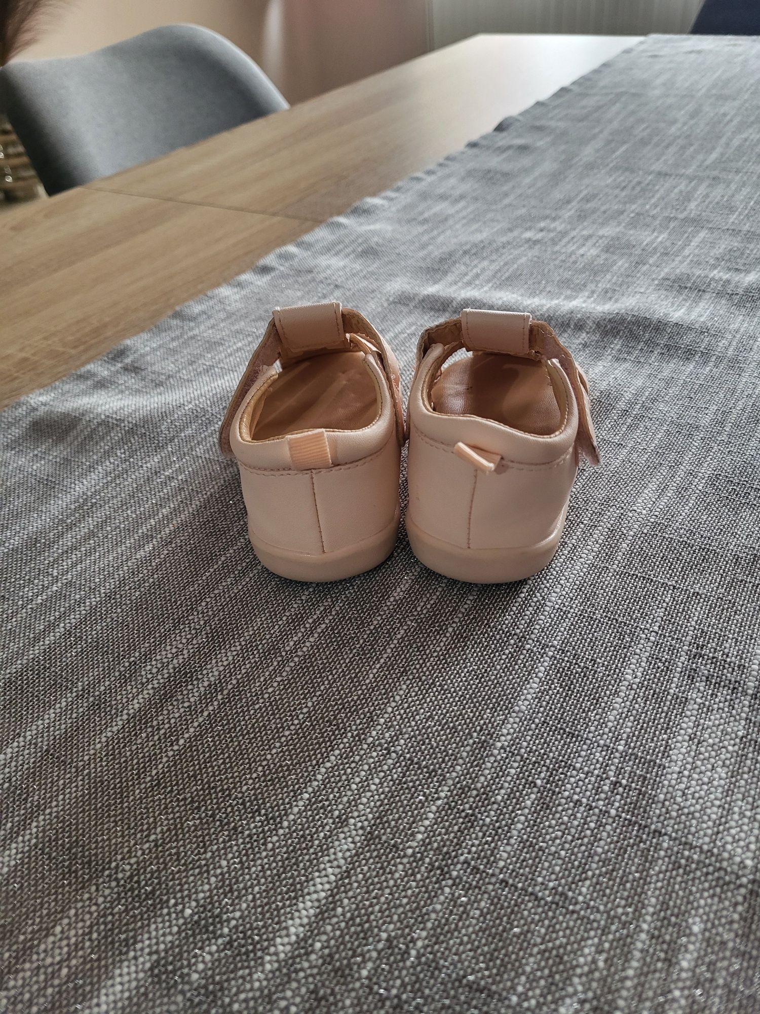 Sandalute fetita H&M marimea 18-19
