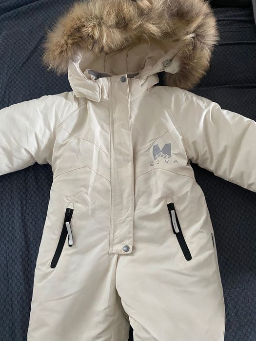 Продам детский зимний комбинезон.