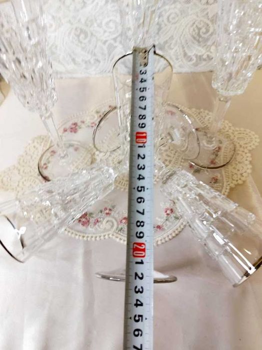 Красиви кристални, италиански флейти за шампанско