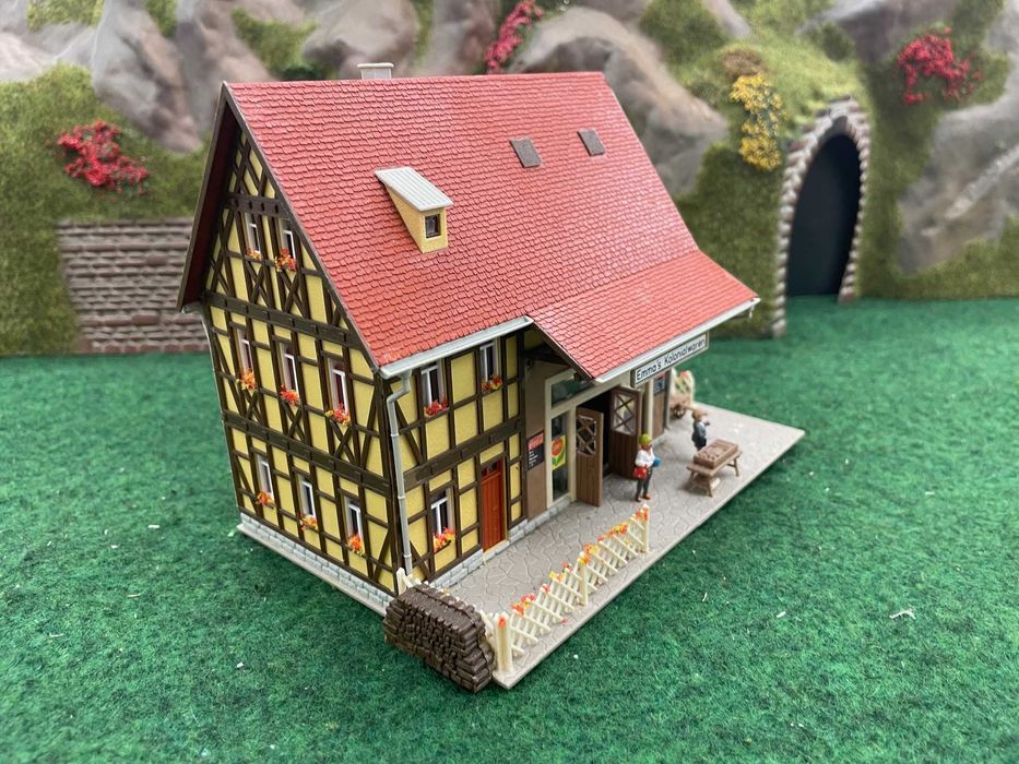 Сгради за макет на влак диорама пост H0 1:87 ЖП моделизъм