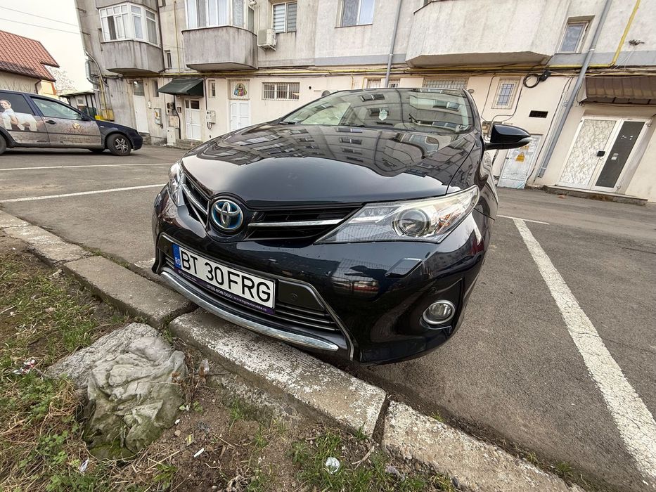 Toyota Auris Toyota Auris 1.8 Hybrid Fabricatie: 2013 / panoramic /automata