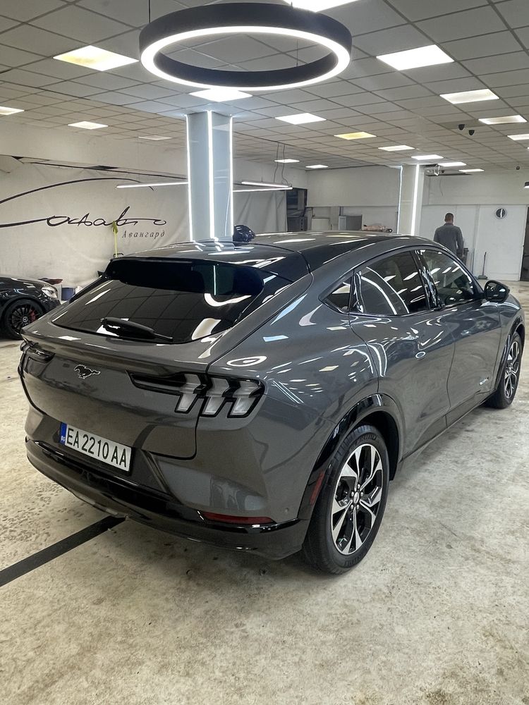 Ford Mustang Mach-E AWD Ext Range 98kwh