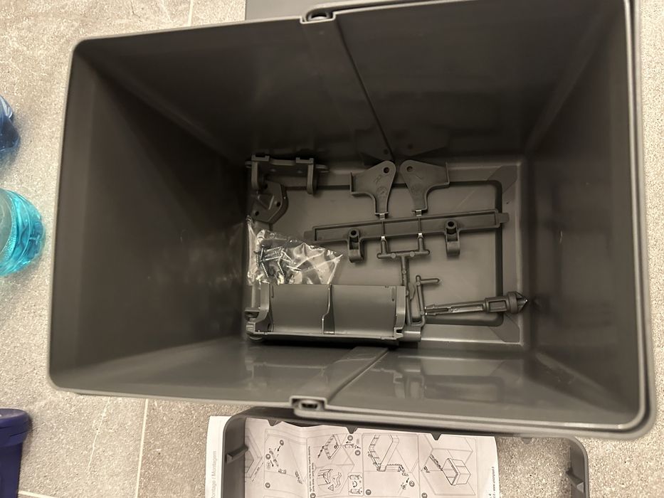 Vand cos de gunoi incorporabil