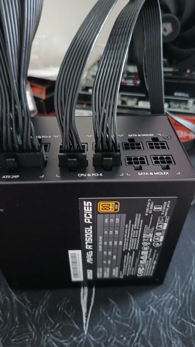 Montez pc-uri custom