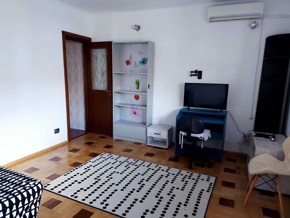 Unirii, Natiunile Unite proprietar inchiriez ap.2 camere, liber