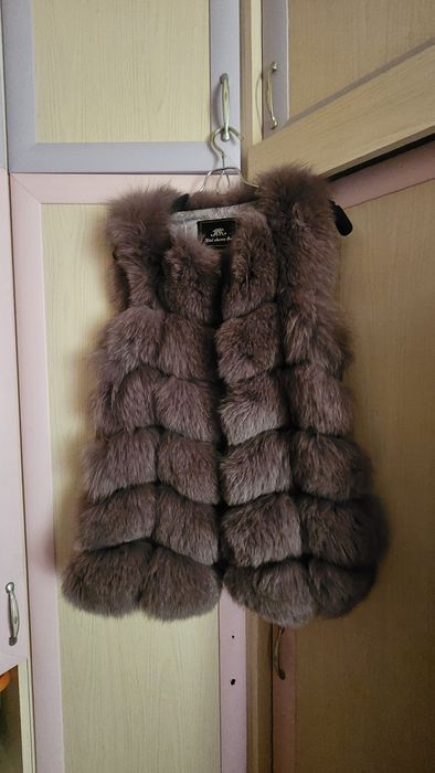 Меховая безрукавка