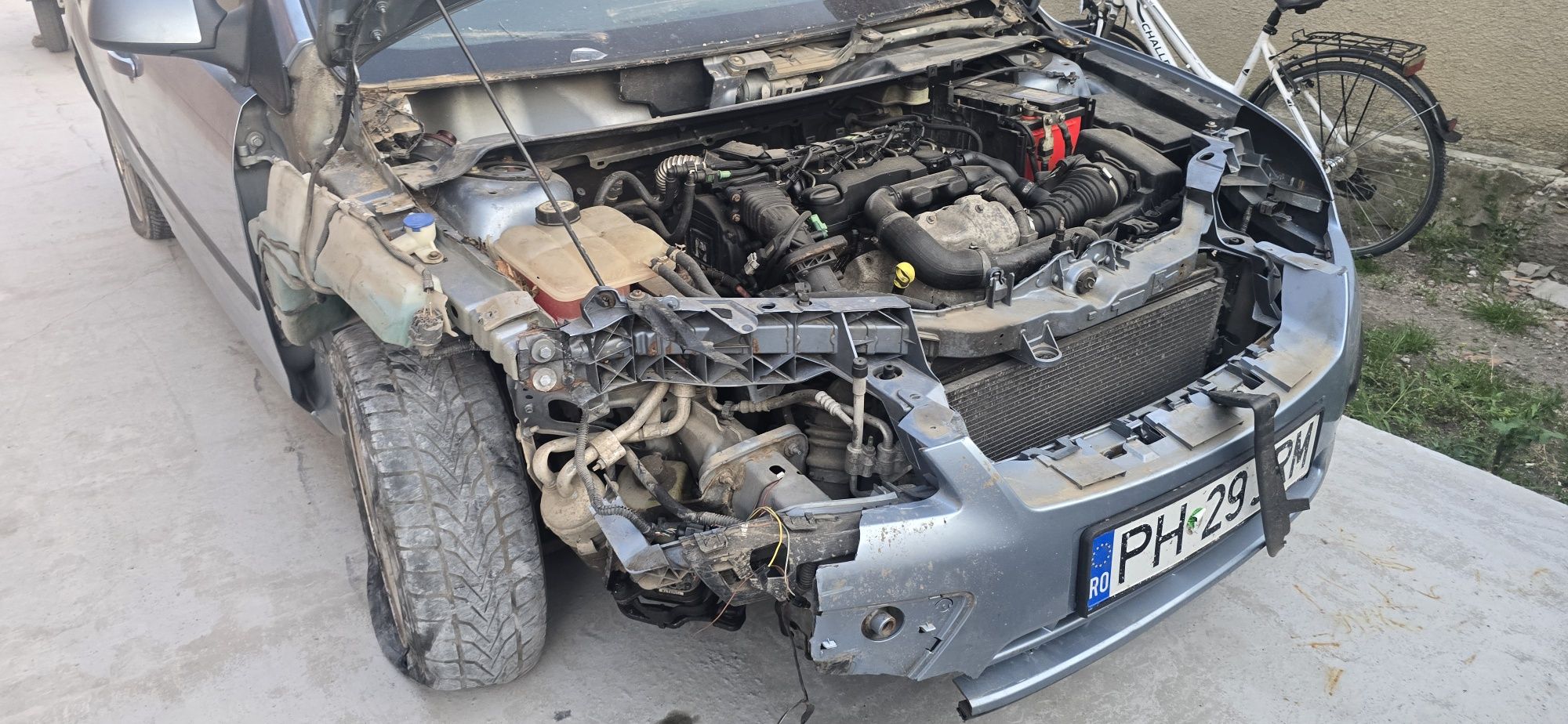 Dezmembrez ford focus 2 dizel