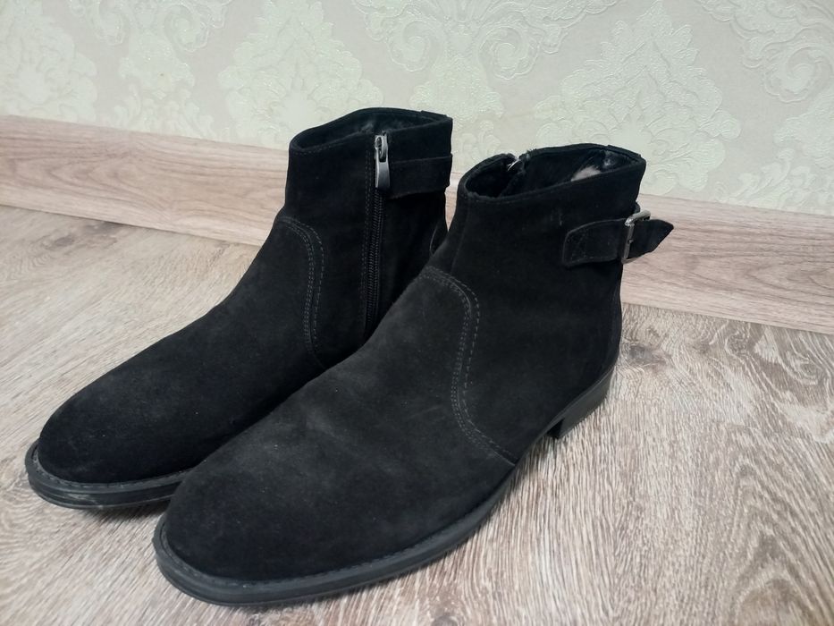 Продам мужскую зимнию обувь