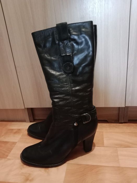 Продаю сапоги женские зимние
