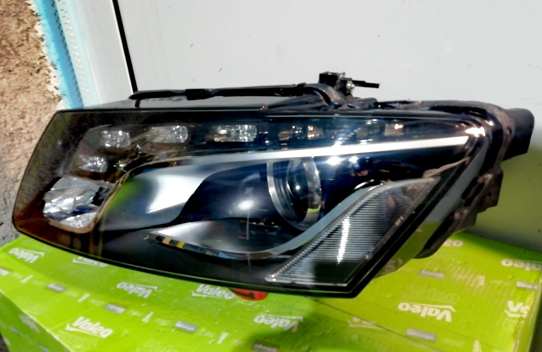 Фар Фарове за Audi Q5 / Ауди Кю5 Bi-Xenon Led.