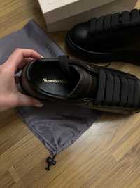 Adidași Alexander McQueen 39