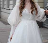 Свадебное платье. В отличном состоянии. 44-46 размер. 80.000 тенге