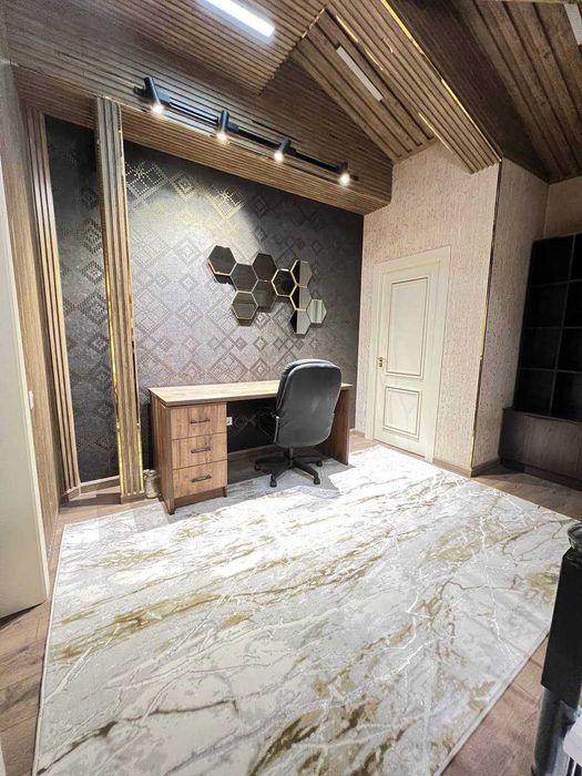 ЖК «Parisien»
4/7-8/8 (дуплекс)
Площадь: 140 м²