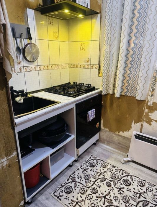 х Чиланзар 10 квартал 1в2/4/4,Орт.Кохунур,Метро 3 остоновка,Продается