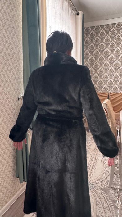 Продаю норковую шубу