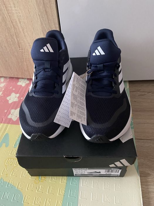 Adidasi Adidas