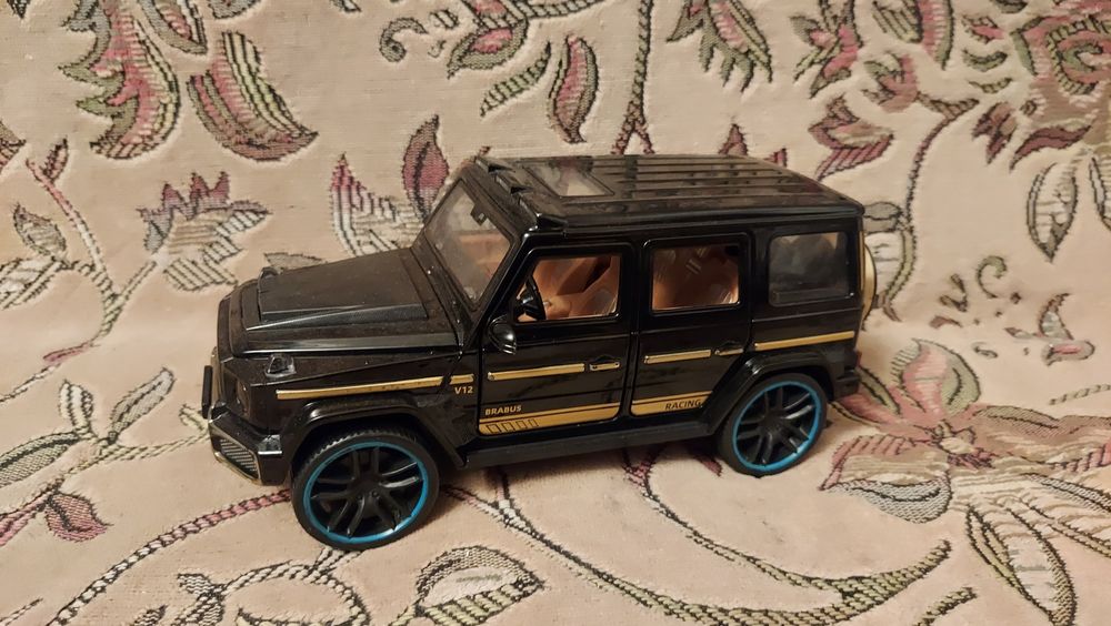 Металическая машинка Hammer