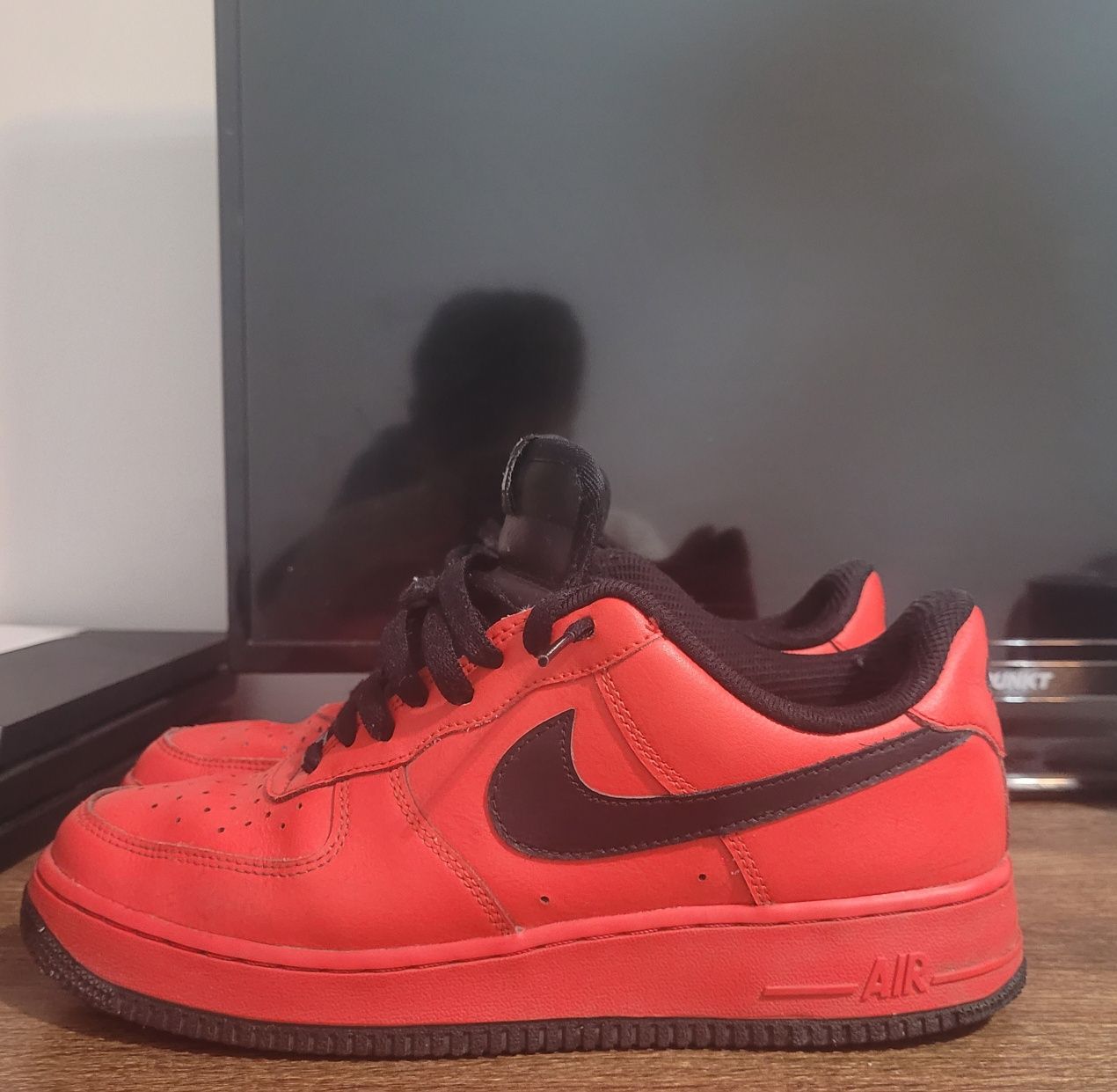 Air force 1 rosii customizati