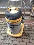 Vând aspirator industrial 2400 w
