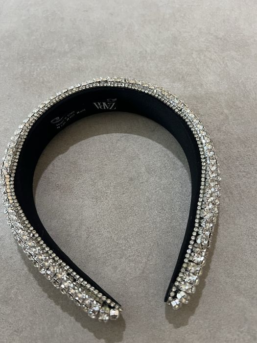 Диадема с камъни Zara