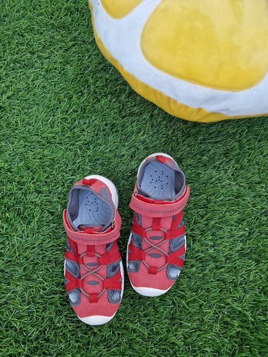 Stare impecabila marime 110-116