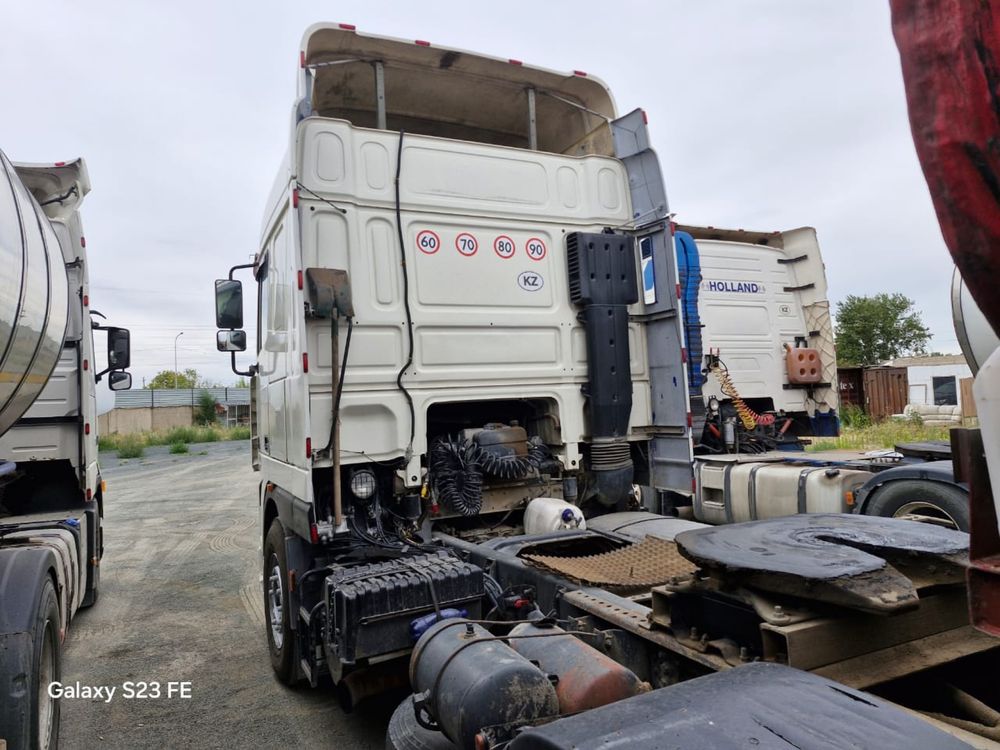 Продам тягачь DAF