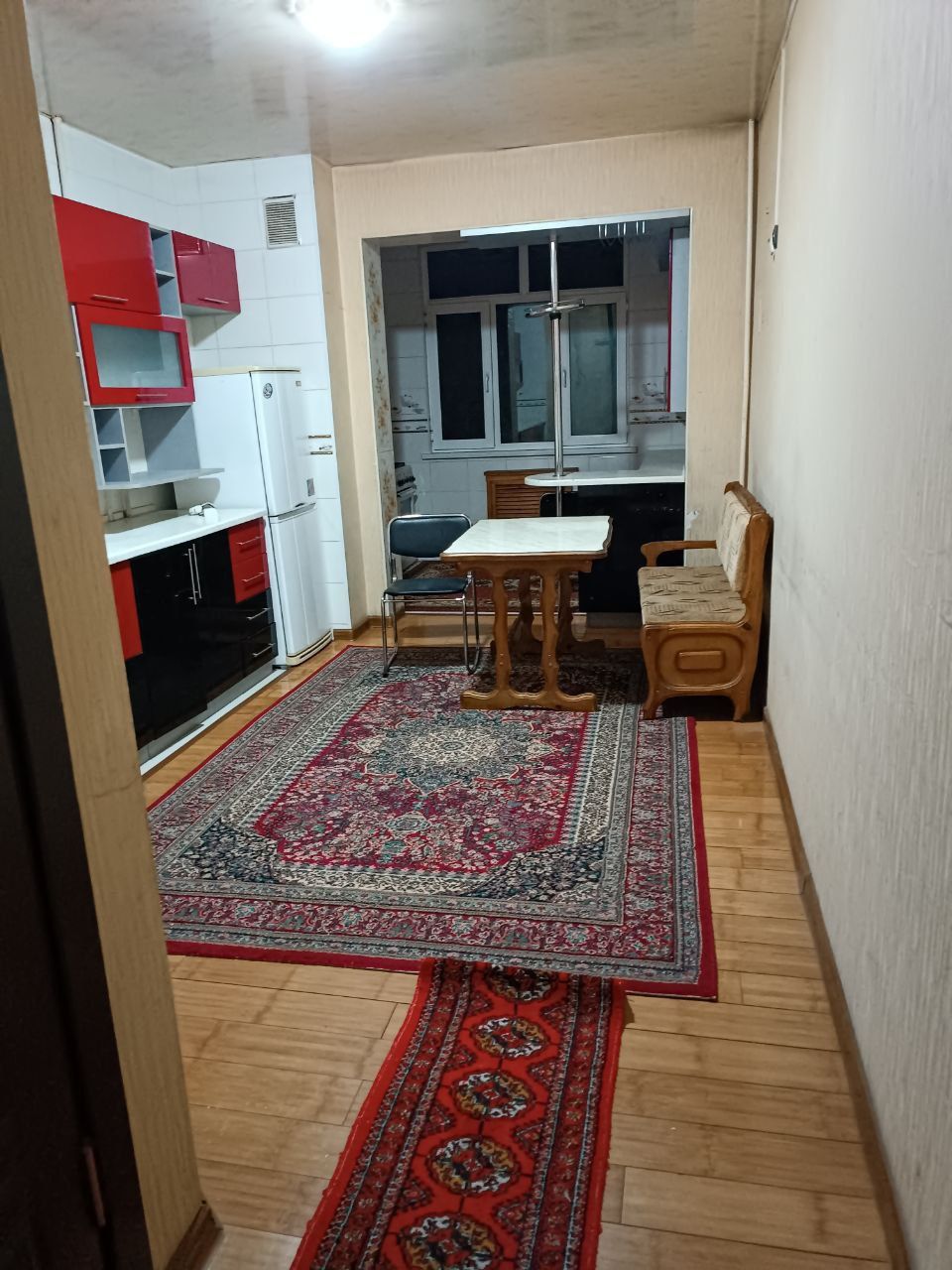 Yunsobod 4kv kvartra Unversamda  bor bolalarga