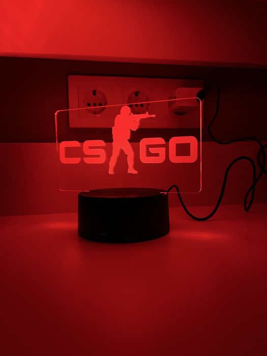 Светеща акрилна лампа CS:GO