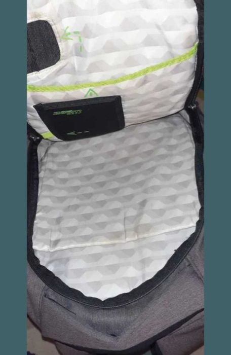 Rucsac gri cu negru Zoom