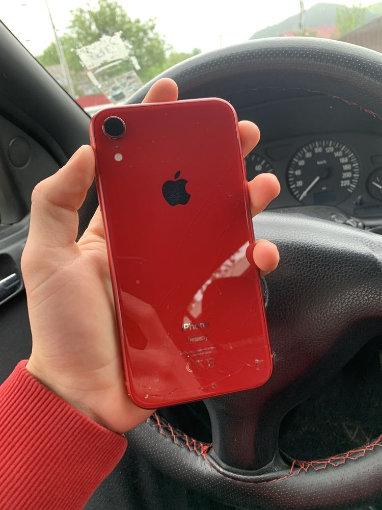 De vânzare iPhone XR red edition