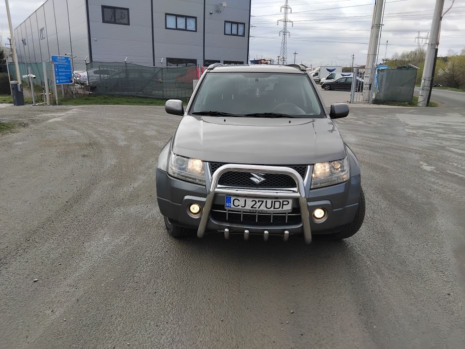 Vând Suzuki Grand Vitara