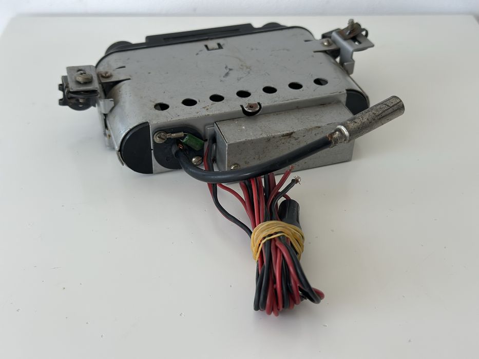Radio Vintage Auto 1970 Capri