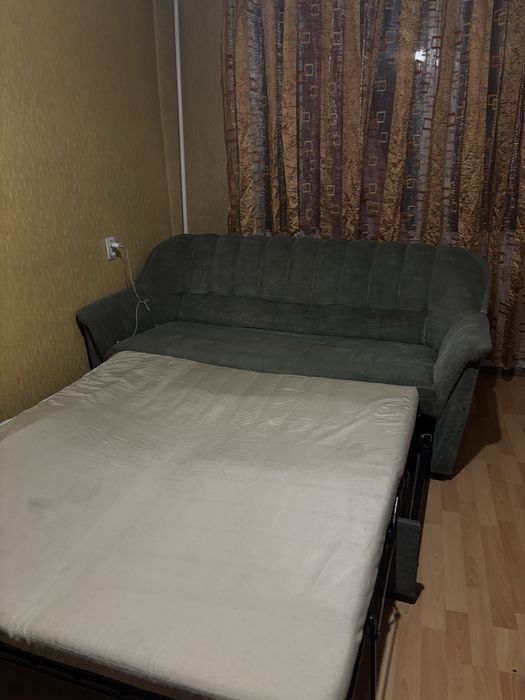 Бу диван раскладной прочный БЕСПЛАТНО
