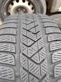 Перфектни 2бр.225/40/19 Pirelli Sottozero dot3619