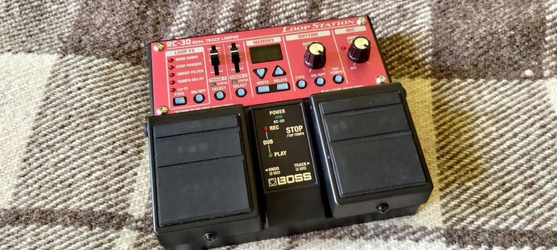 Loop Station Boss RC-30 педал, станция, контролер, усилвател,