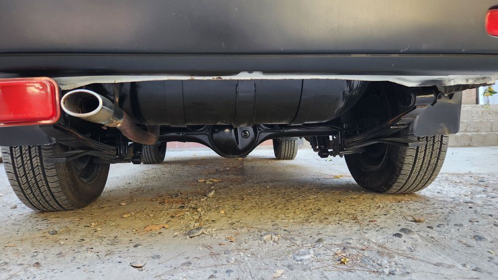 Damas sotiladi kraskasi toza