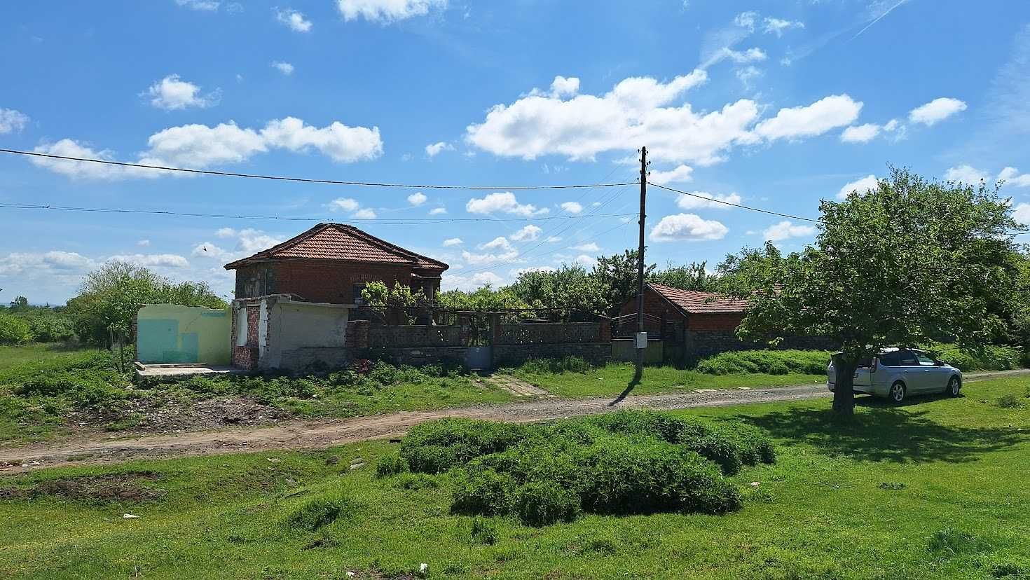 ЧАСТНО ЛИЦЕ продава къща в село Огнен  близо до Карнобат