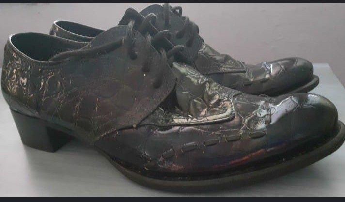 Pantofi din piele naturală lăcuită, mărimea 37