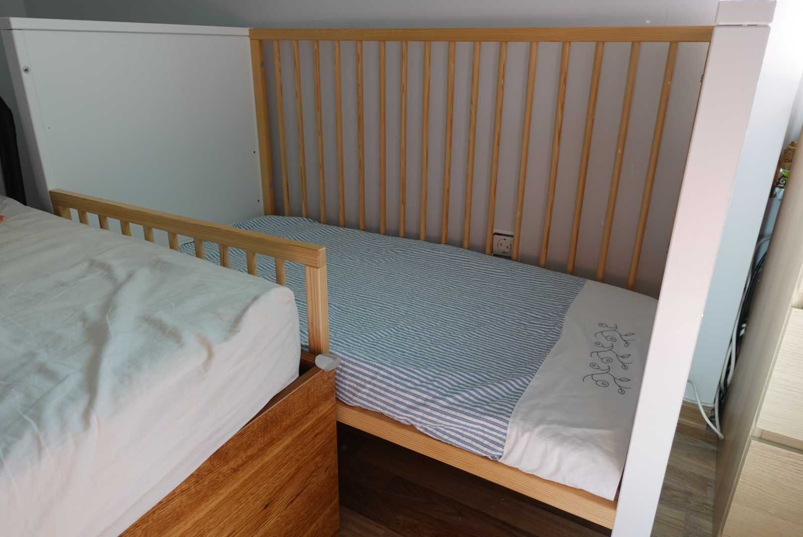 Дървено бебешко креватче Kinderkraft Mia с матрак