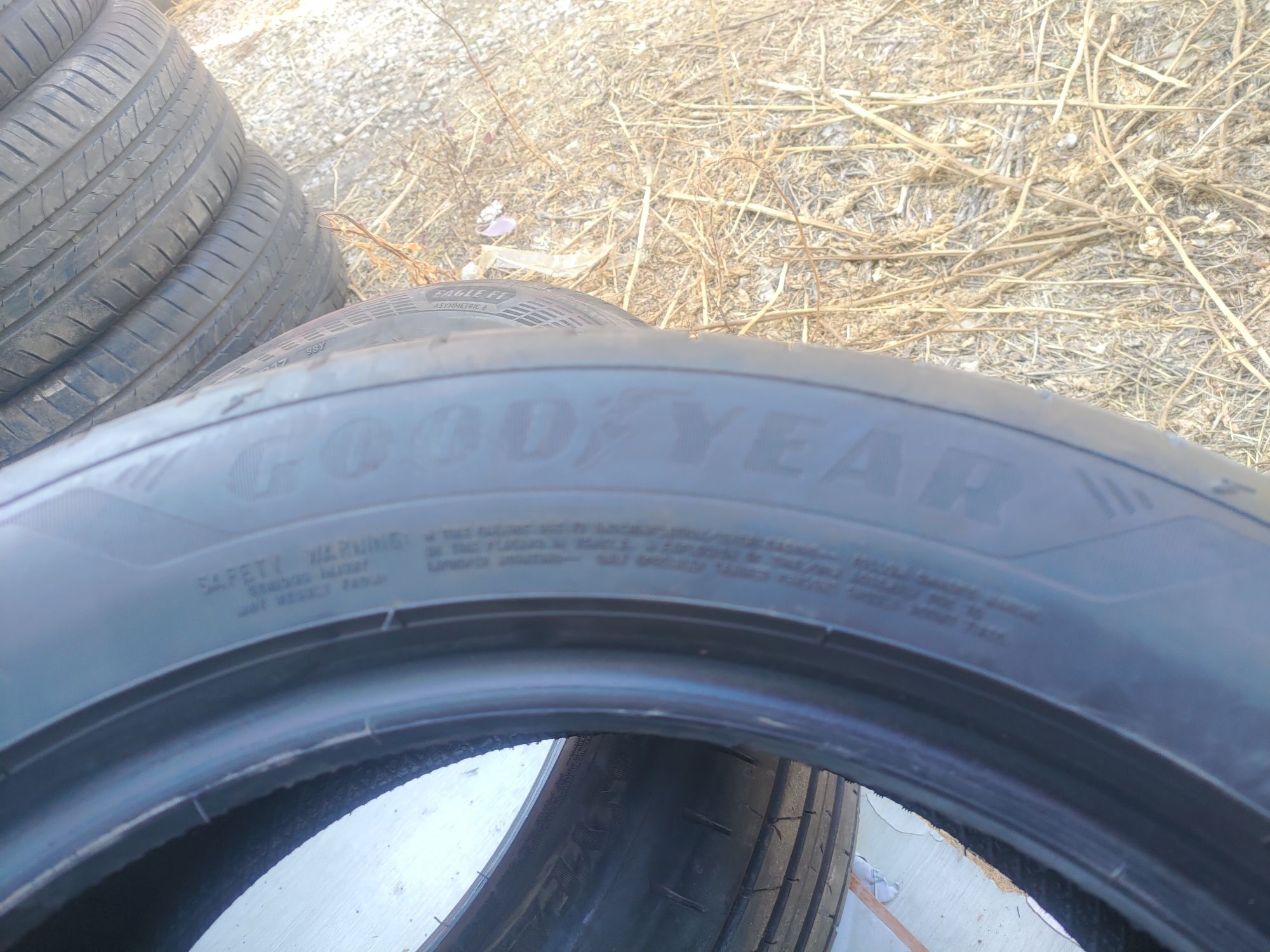 225/50/17 goodyear