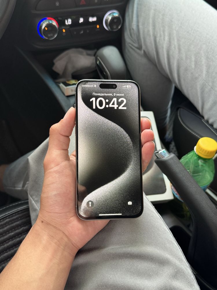 iPhone 15 Pro Max Natural Titanium
