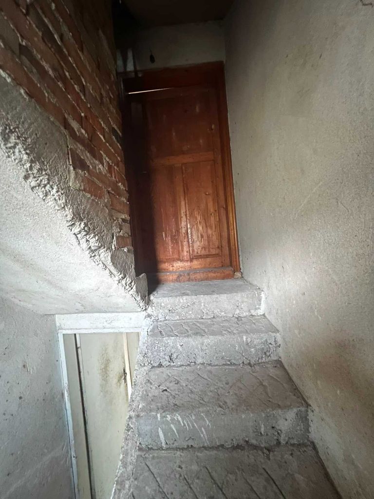Продава се Къща в с. Голема Раковица, Област София-област - 192 кв.м за 365 €/кв.м - Снимка #11