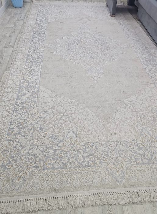 Продам ковер 2:4