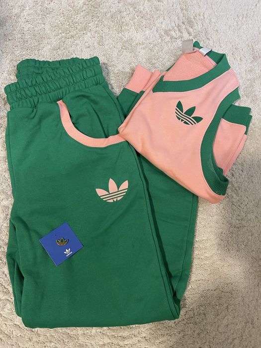 Екип Adidas от две части - анцуг и топ + яке Adidas