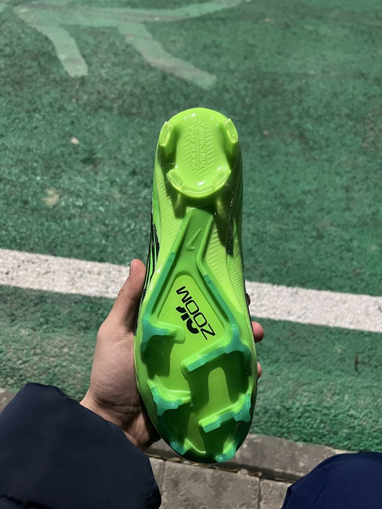 Бутсы Nike Mercurial Vapor 15