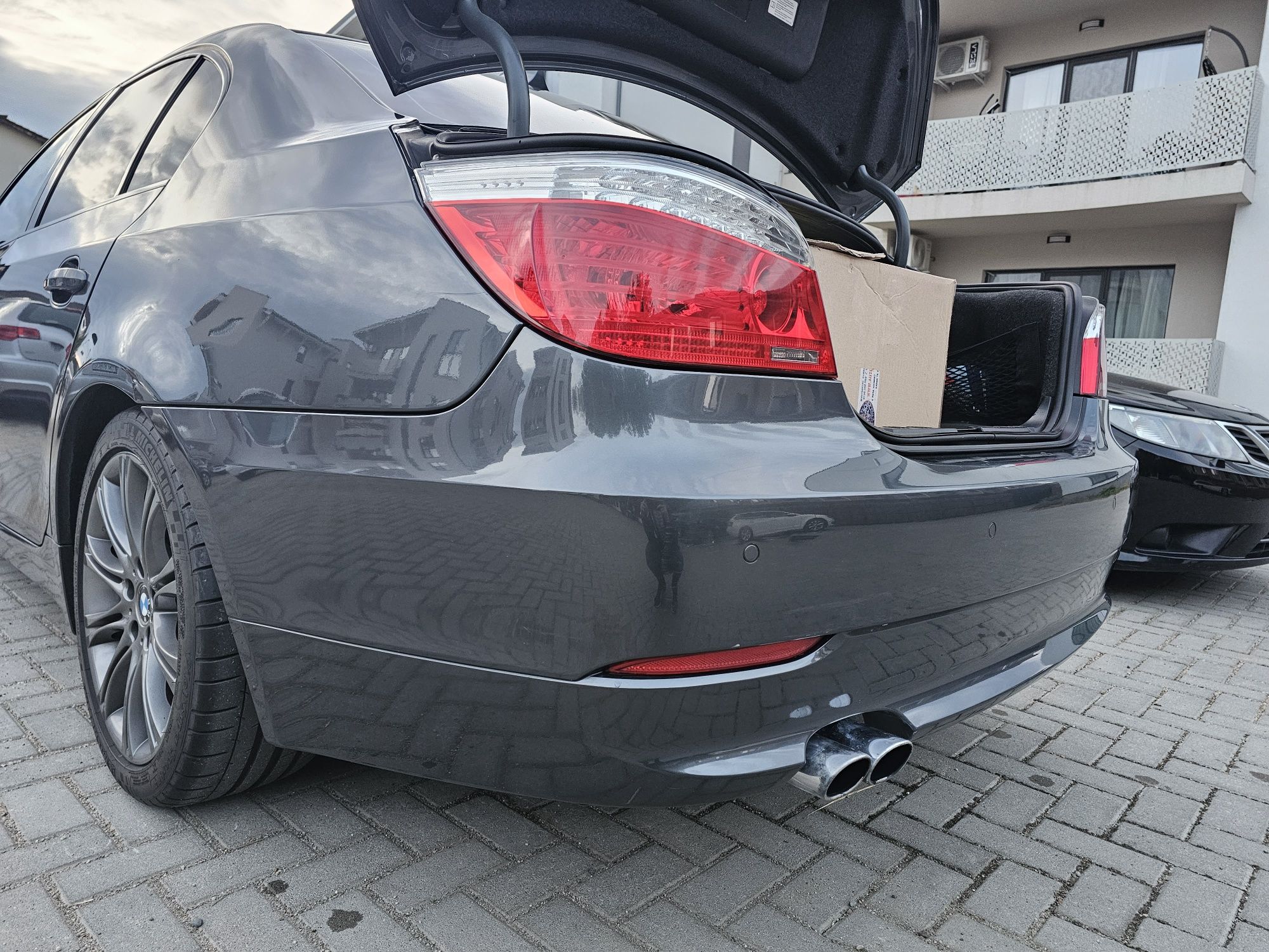 Bara spate Bmw Seria 5 E60 facelift culoare platingrau metallic A68