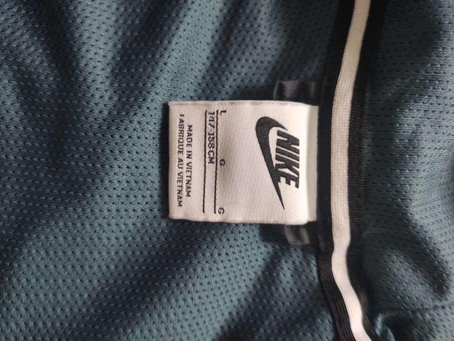 Яке Nike за момче 147-158